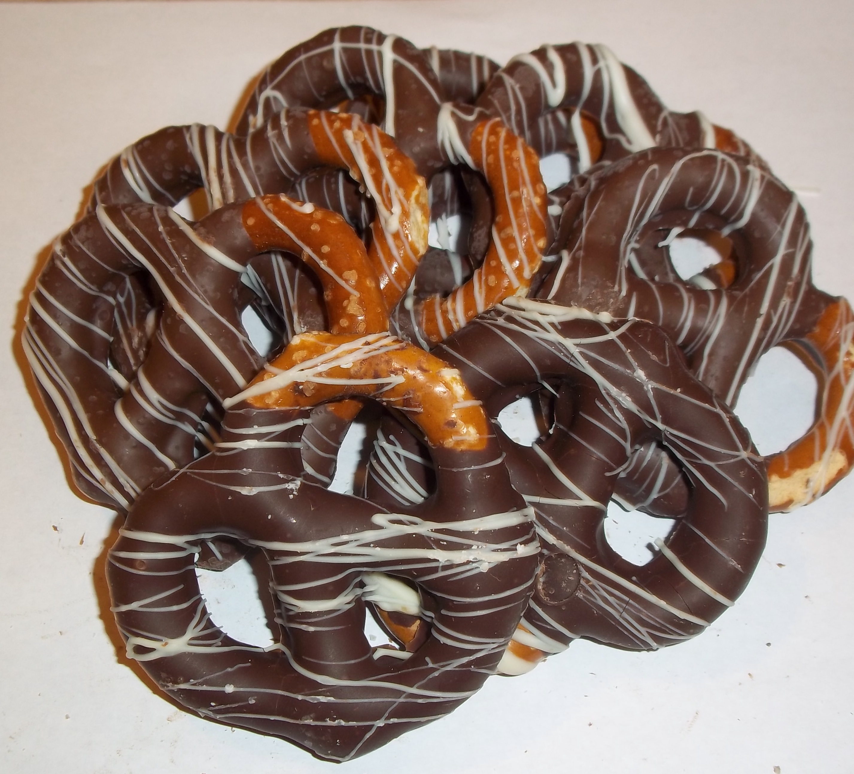 12 Piece Chhocolate Covered Pretzels